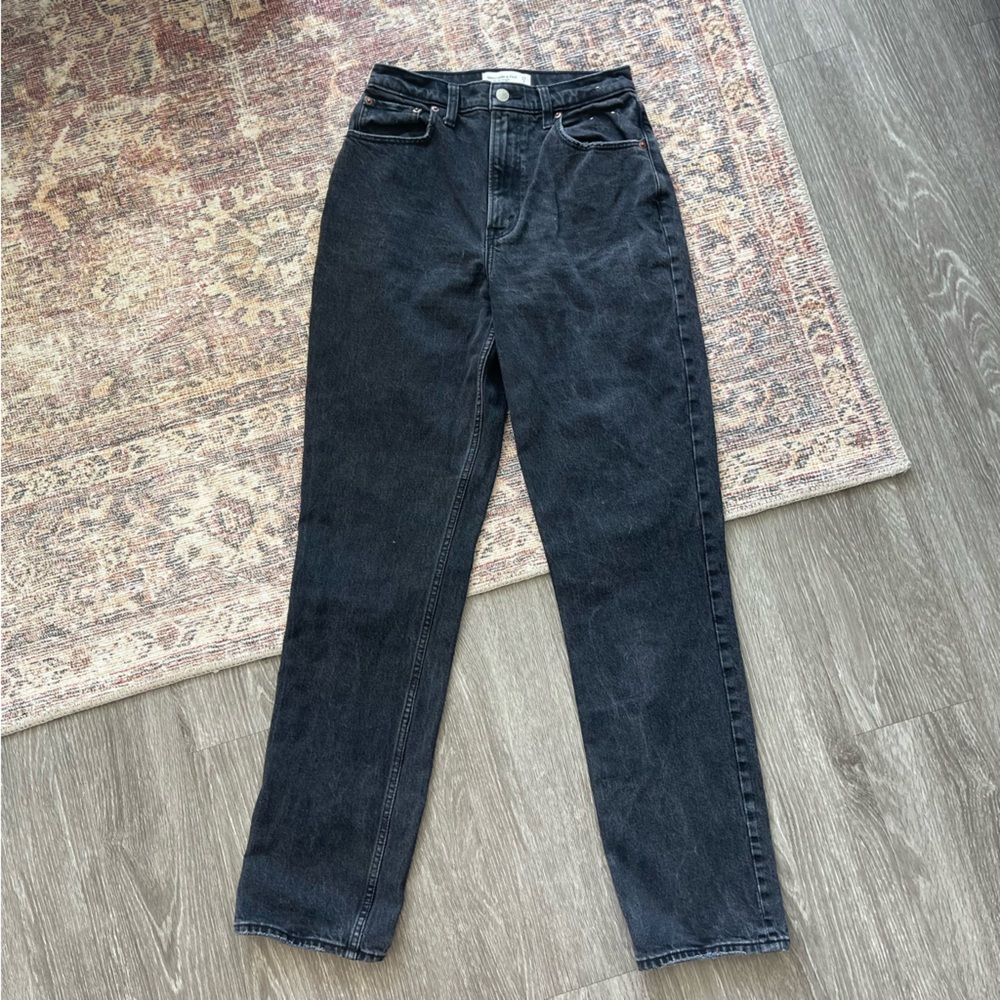 Abercrombie & Fitch 90’s Straight Ultra High Rise Jean, Curve Love